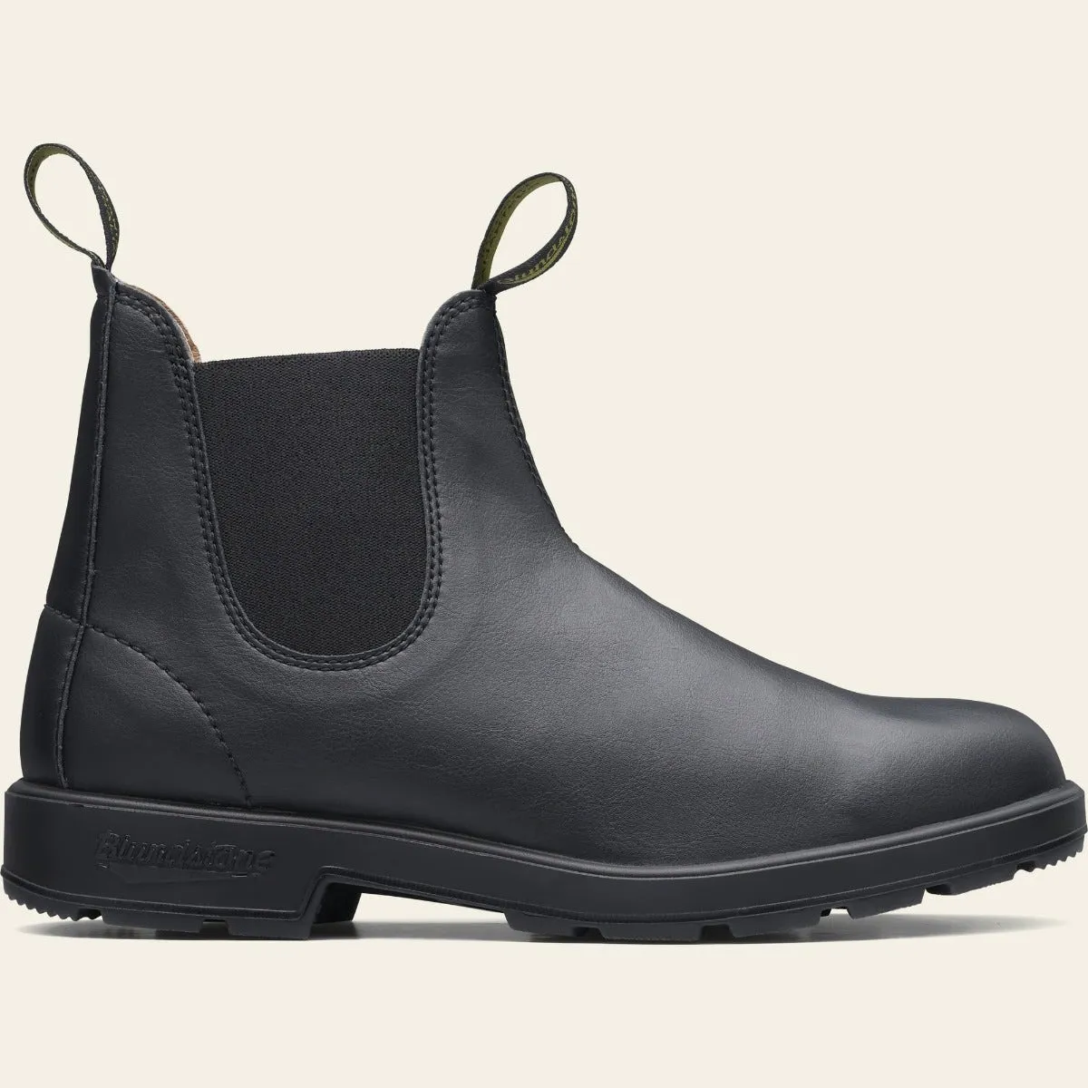 2115 Chelsea Boot in Black from Blundstone Stable Support Nature Lover Functional Design