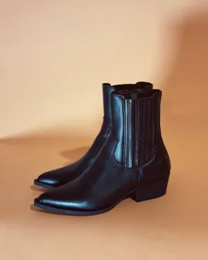 Hiking Boots Jolene Western Boot in Black from Bhava