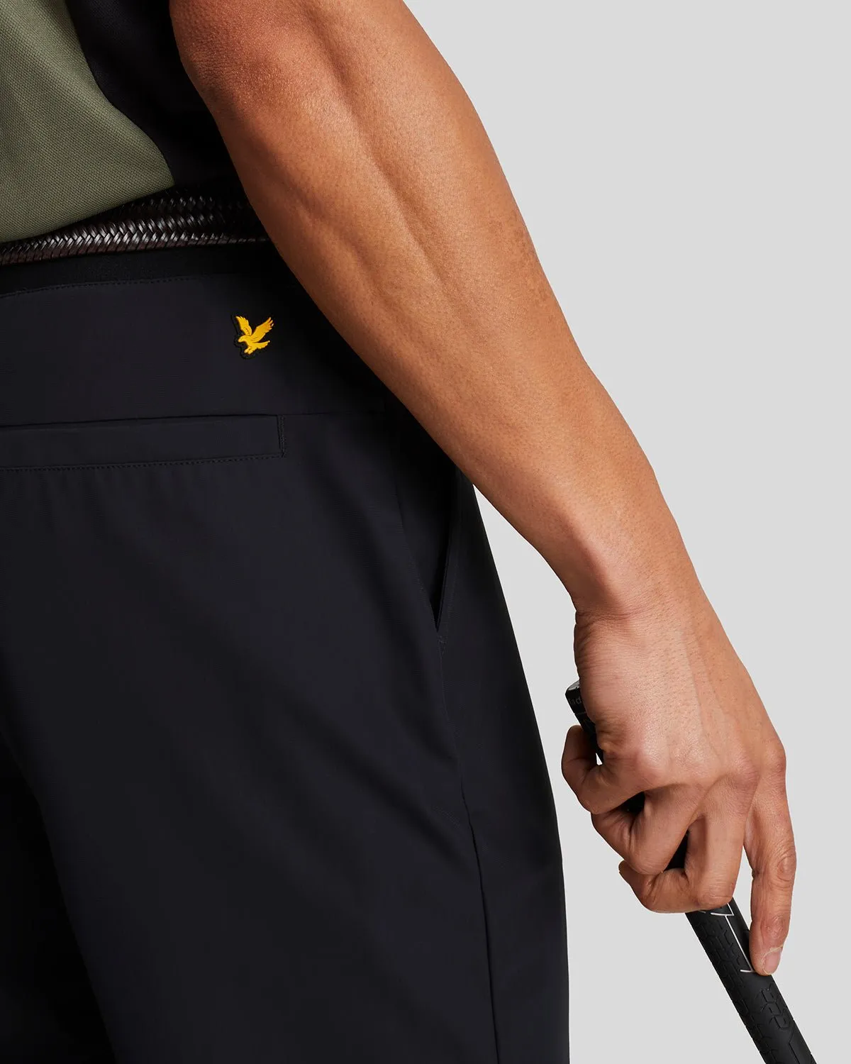 Multi Pocket Configuration Minimal Comfort Lyle & Scott Airlight Tech Golf Trackies - Jet Black