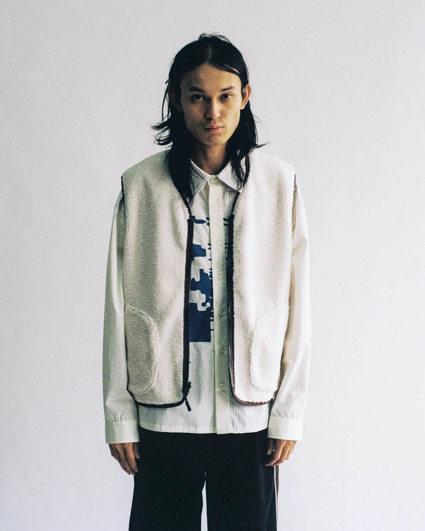 Disguise Reversible Vest Reinforced Seam Durability Sunday Walk Style