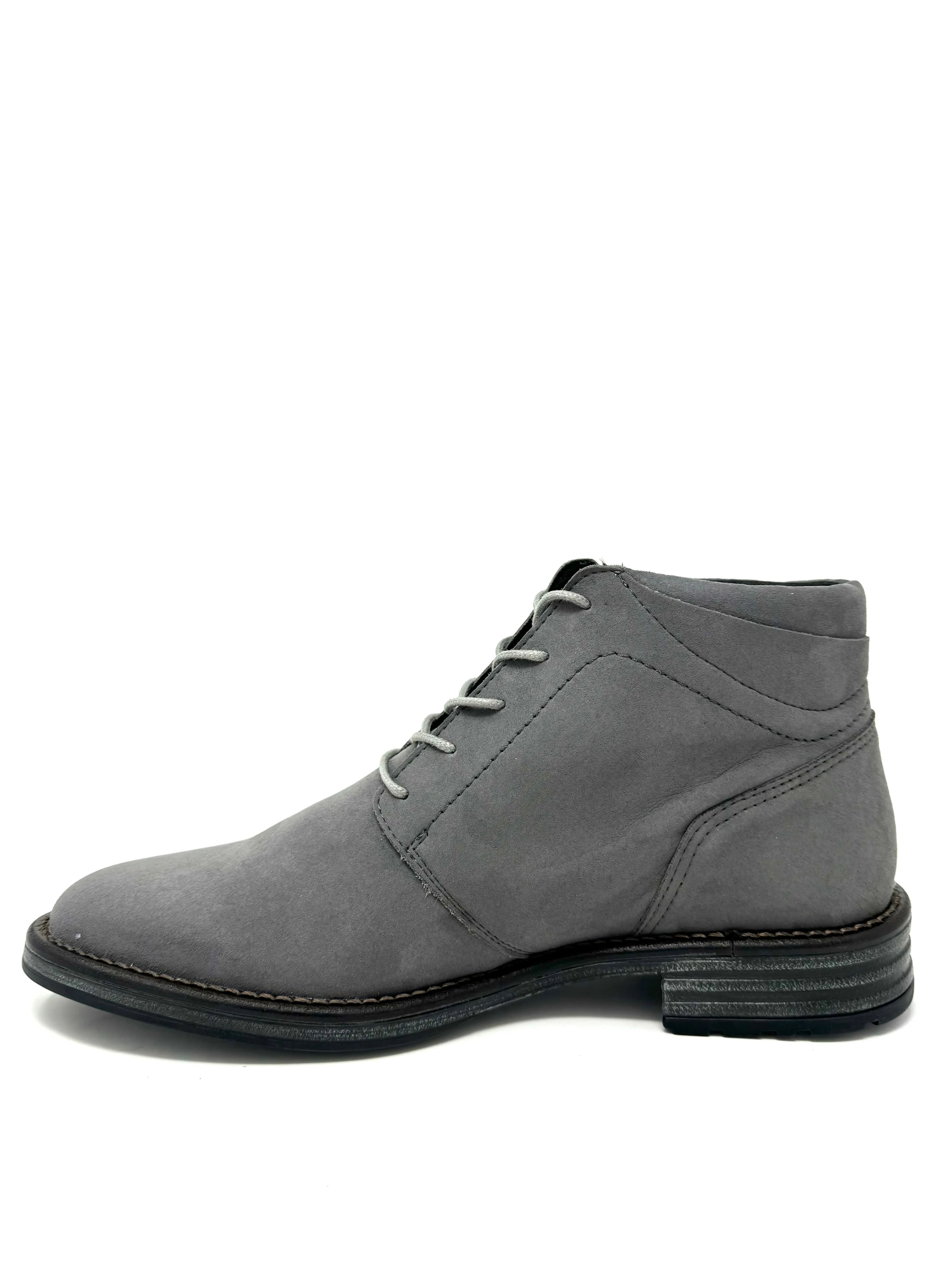 Graduation Ceremony Fernando Boot in Grey Suede from Novacas