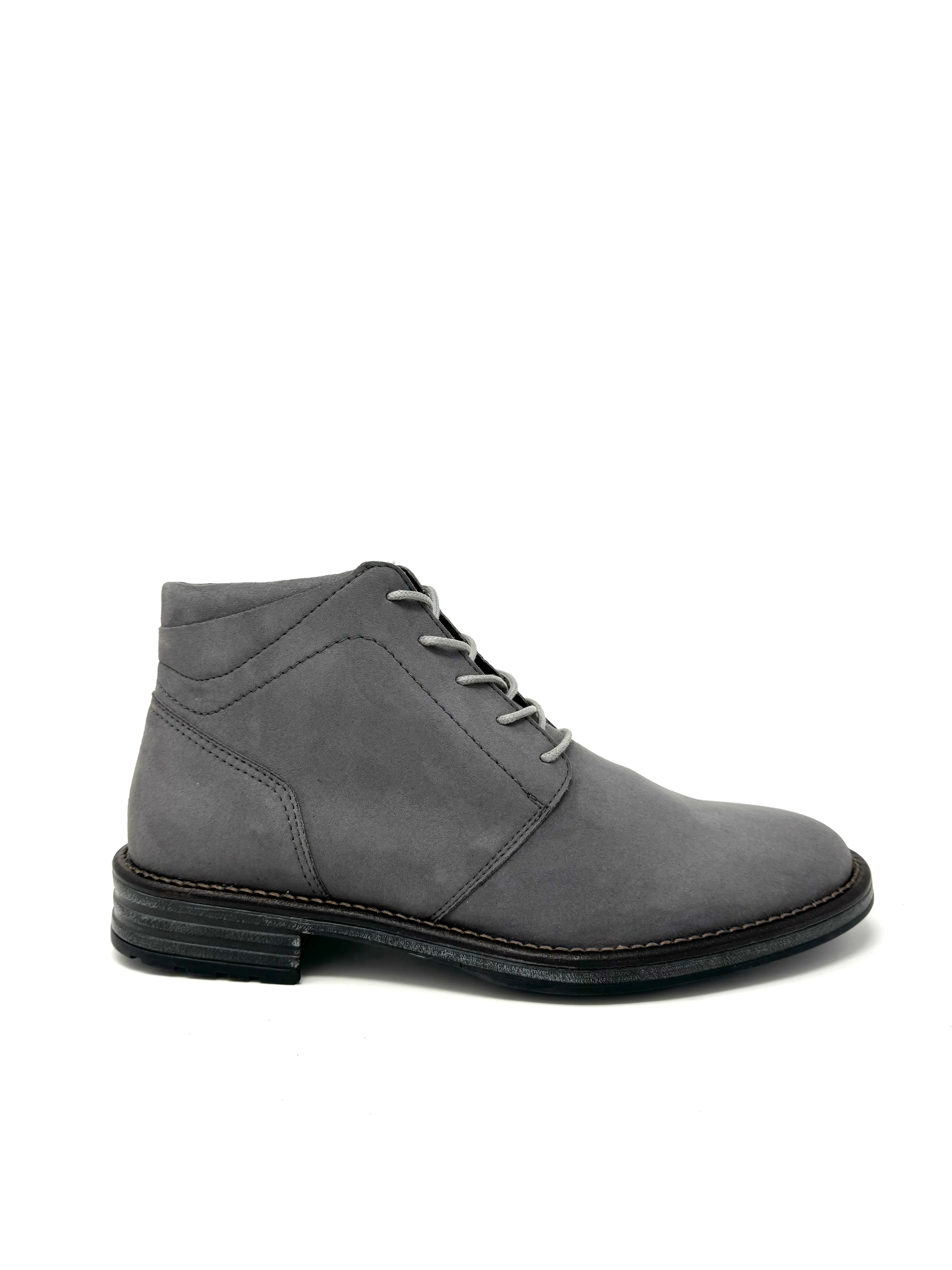 Long Walks Fernando Boot in Grey Suede from Novacas
