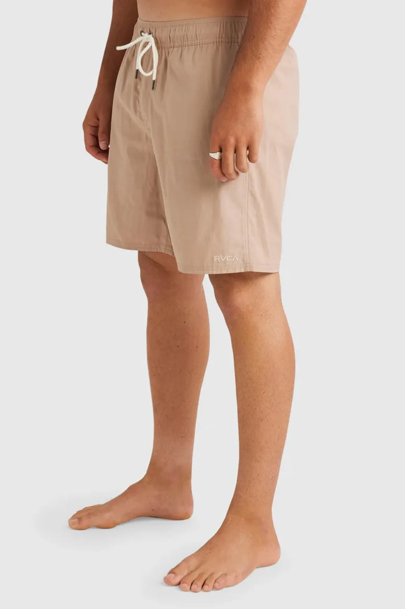 Opposites Elastic 2 Short Warm Taupe button-down look