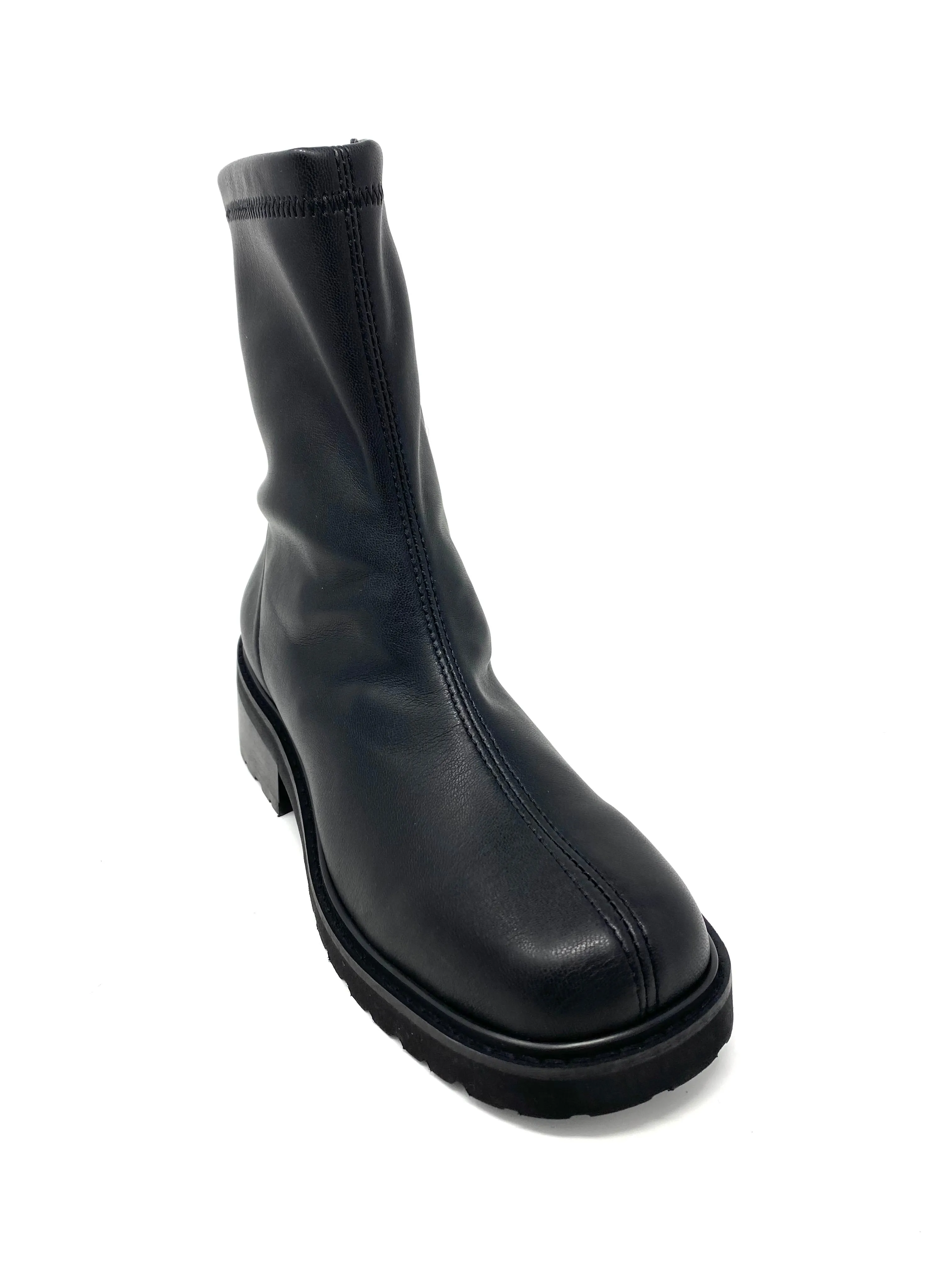 Erica Stretch Boot in Black from Novacas Protective Finish Trail Runner