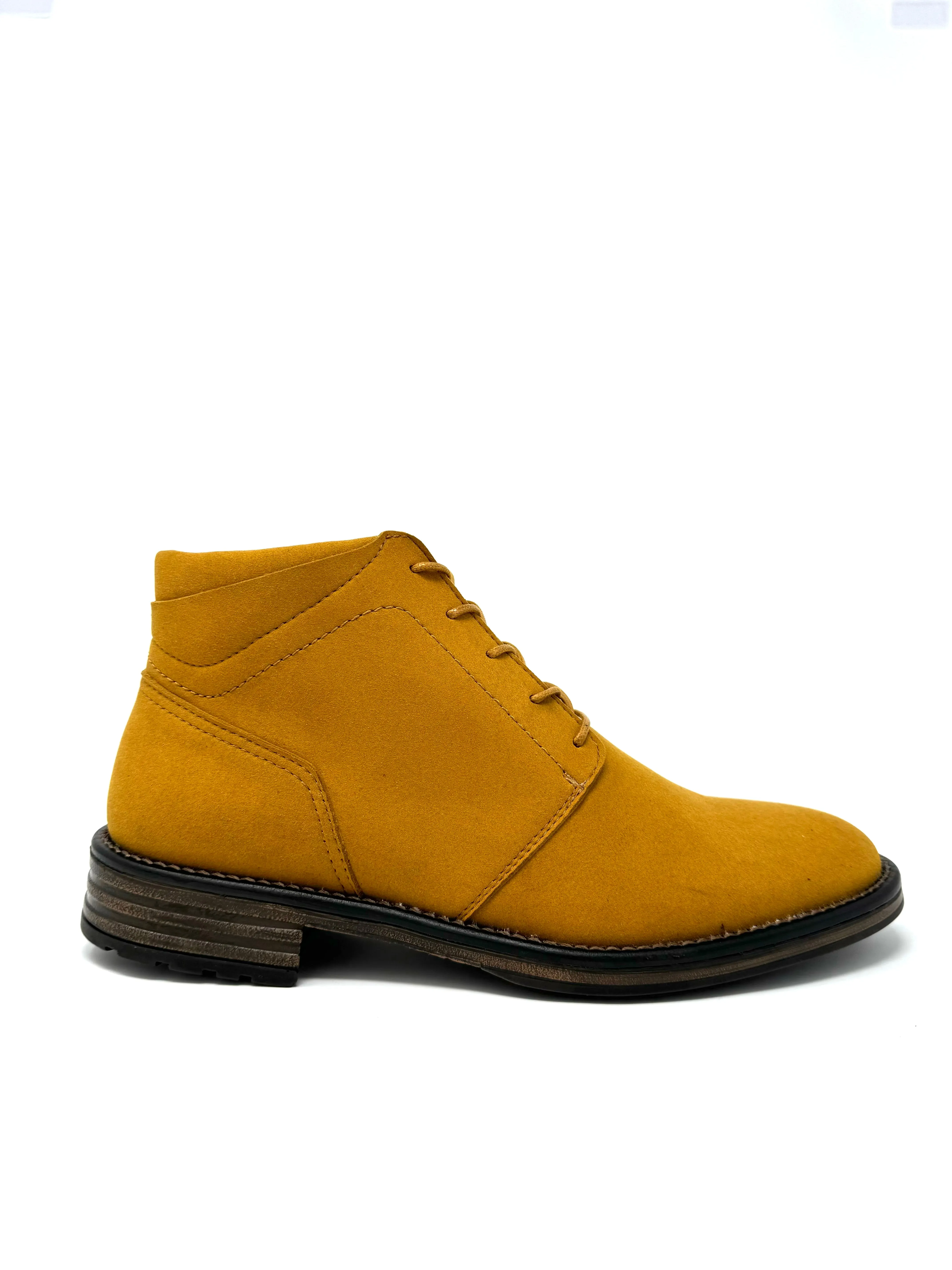 Mountain Path Fernando Boot in Tan Suede from Novacas