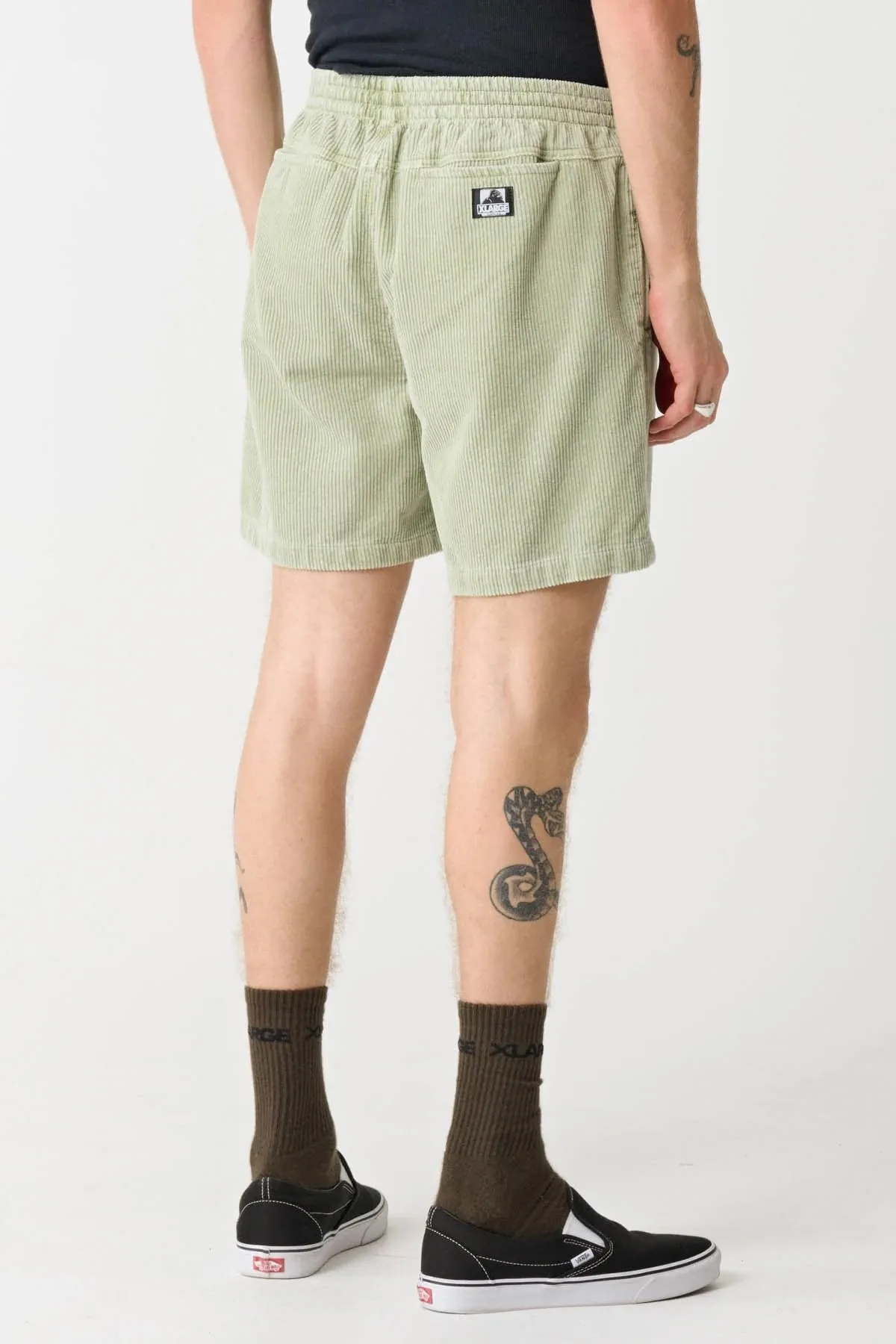 Roll Resistant Waist Classic Comfort 91 Wide Cord Beachshort Pigment Swamp