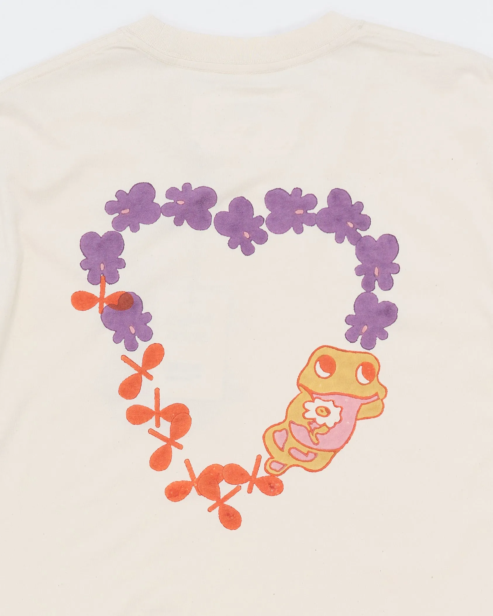 Grateful Tee SS - Ecru Earth Trip Heart Foam Print Detail V neck