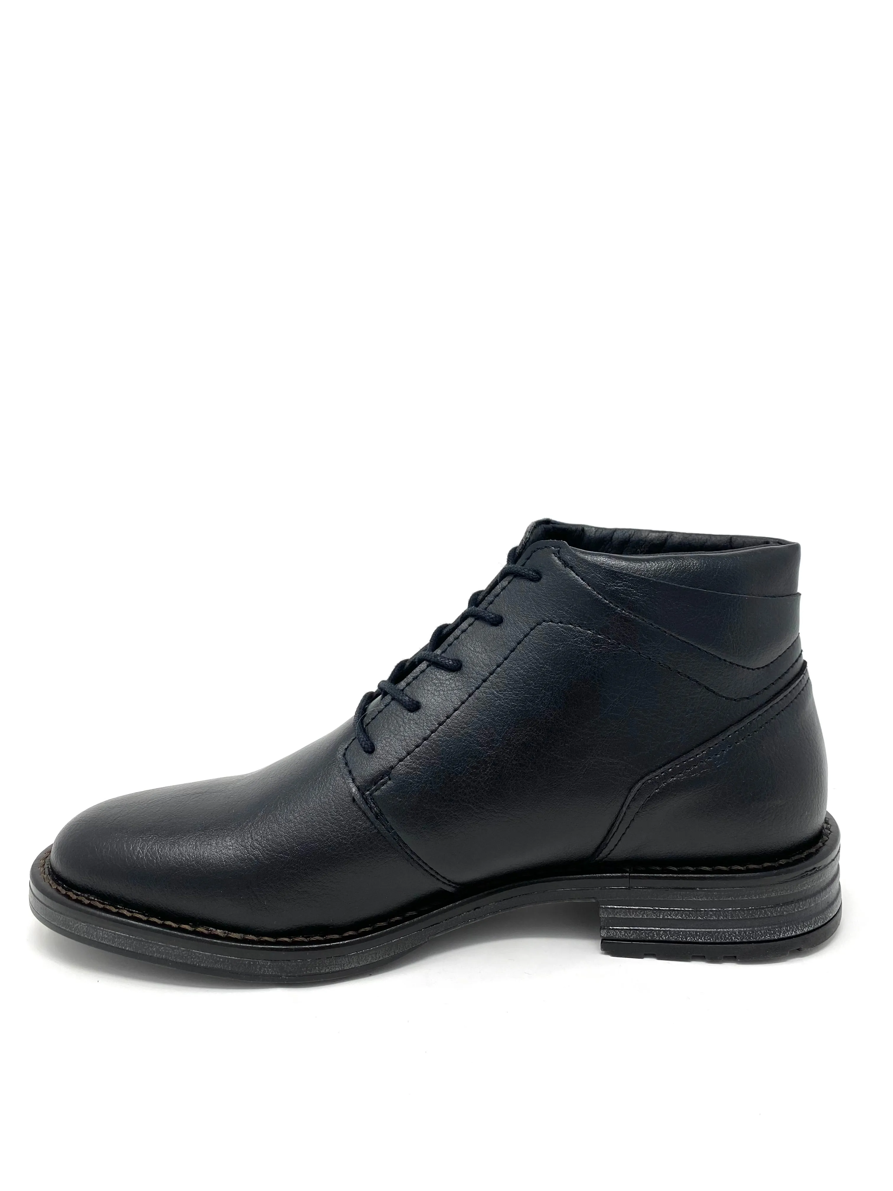 Fernando Boot in Black from Novacas Water Wall