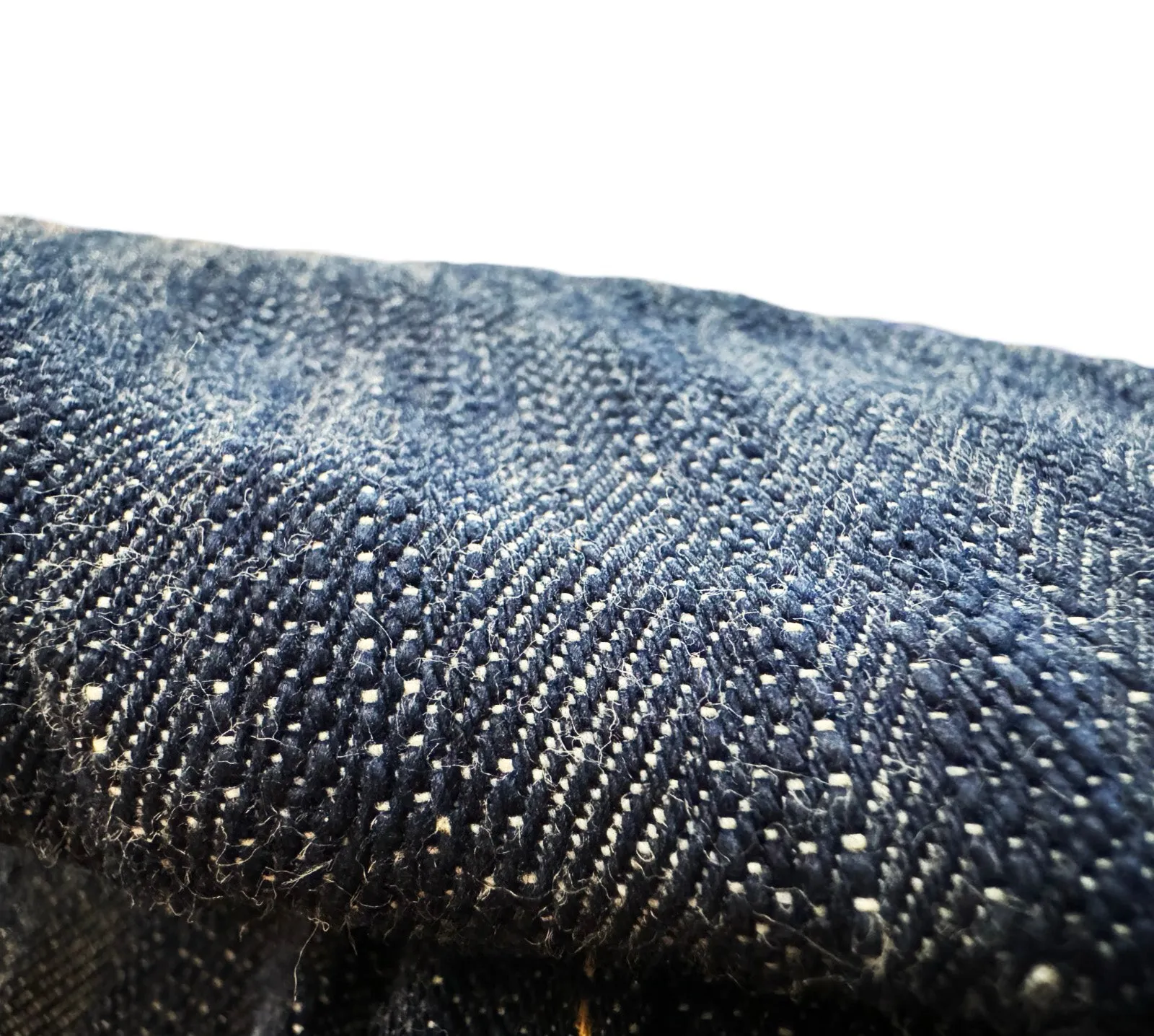 Weekend Ready Smokestack Tokushima Shoai Hank Dyed denim (Natural plant dyed Indigo)