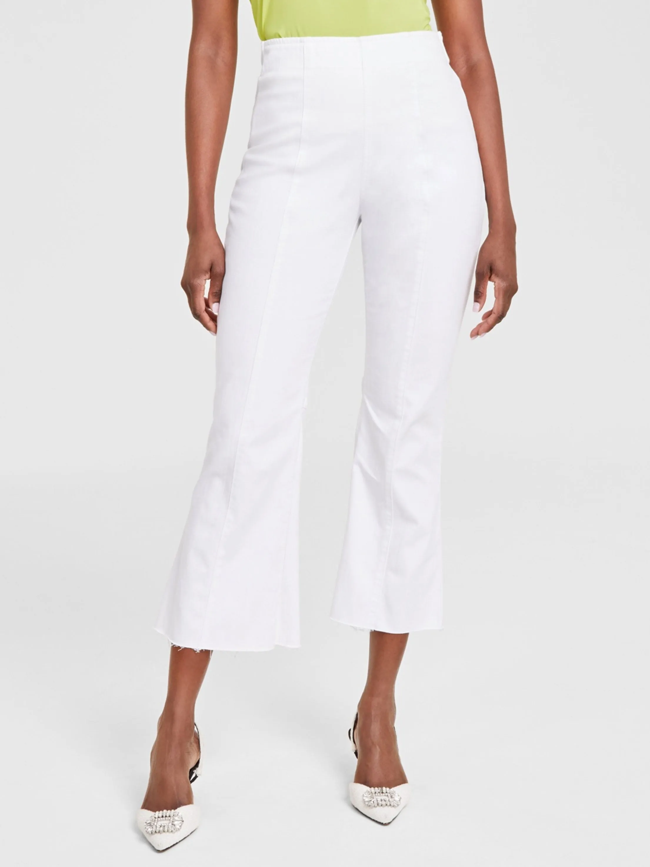 Women's Textured High Rise Pull on Flared Cropped Jeans,White Casual Friday Parent Style Travel Outfit Comfy Classic High Quality