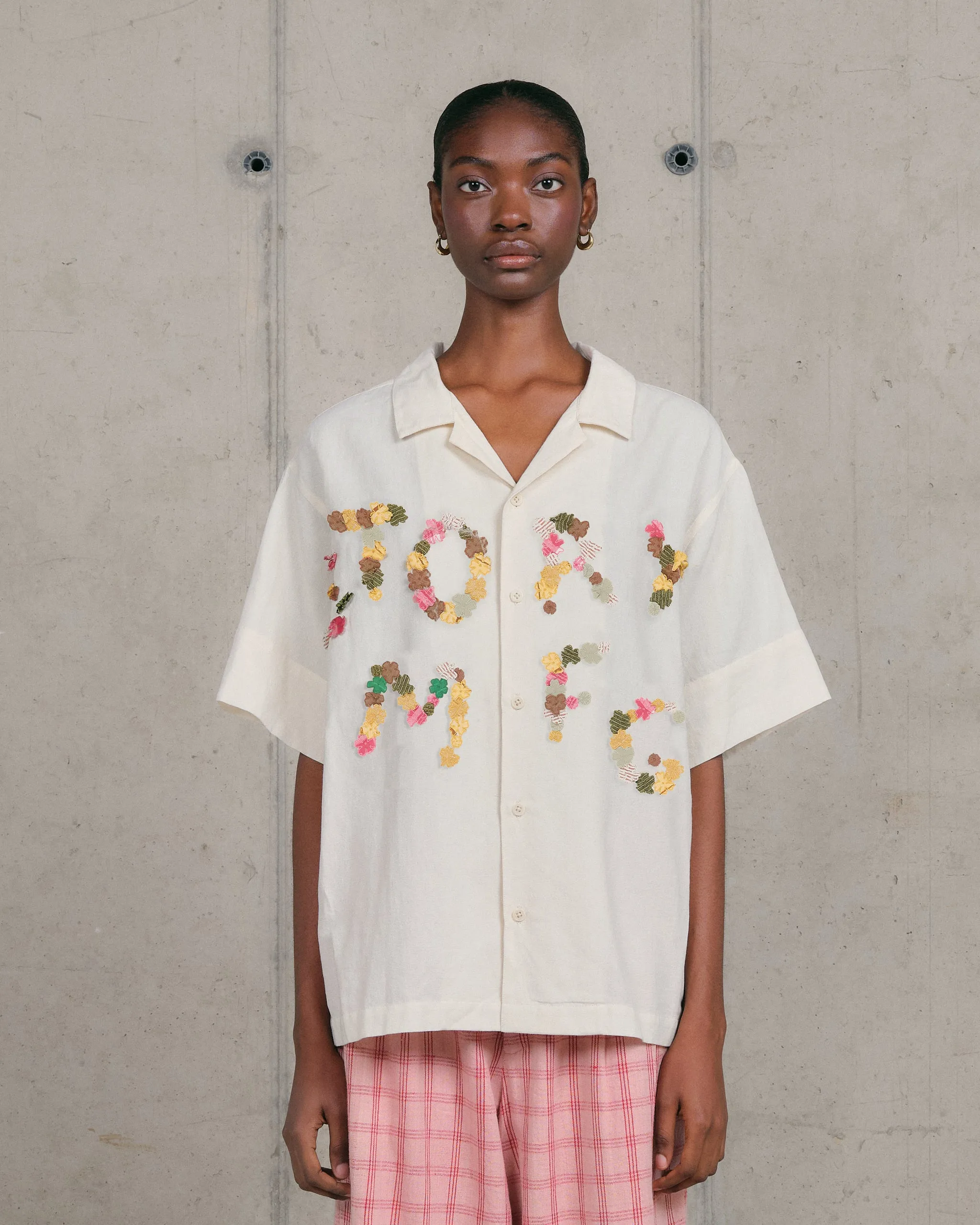 Greetings Shirt SS - Petal Appliqu?? All-Season Comfort Wear Breathable Mesh Panels