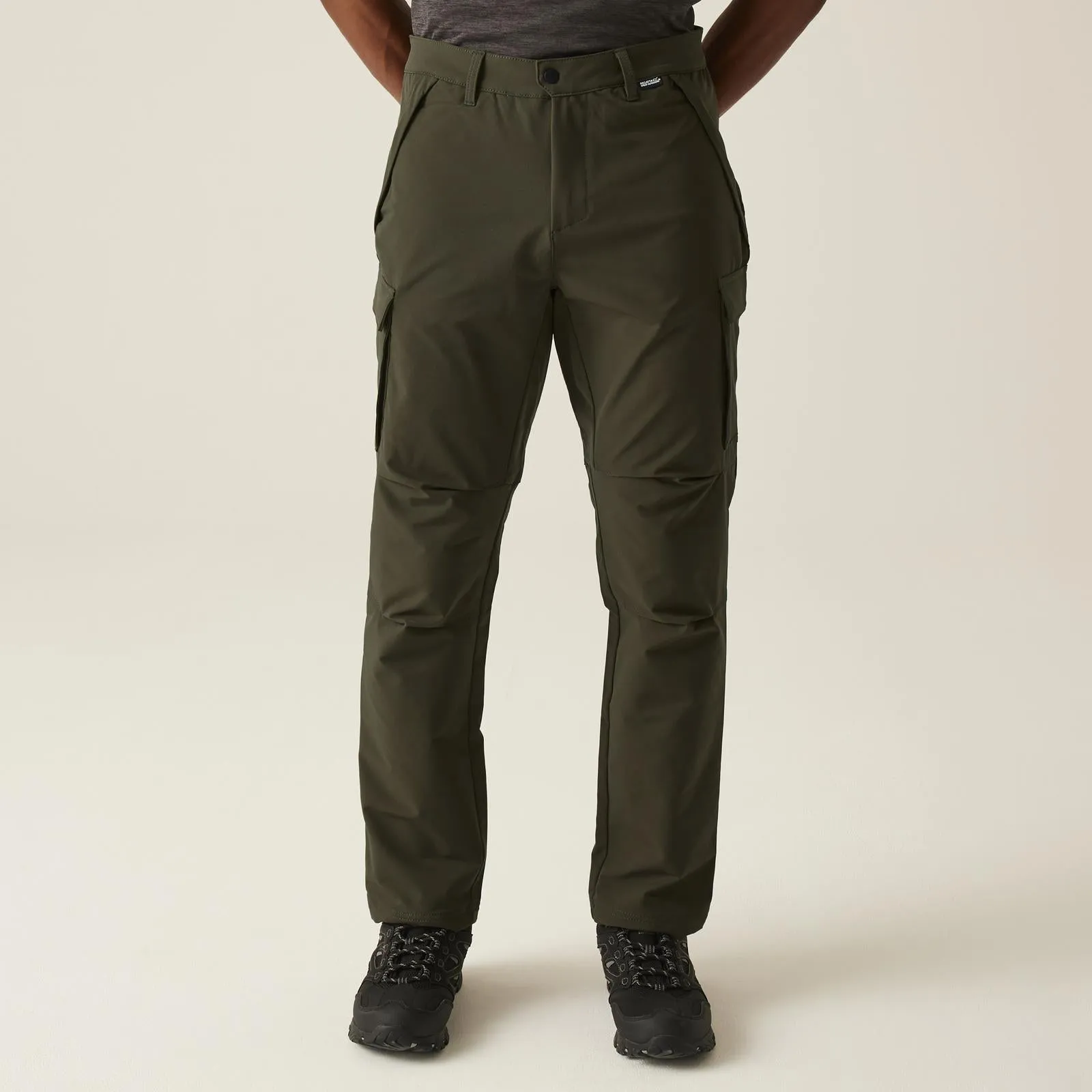 Regatta Mens Questra Walking Cargo Pants Relaxed Design