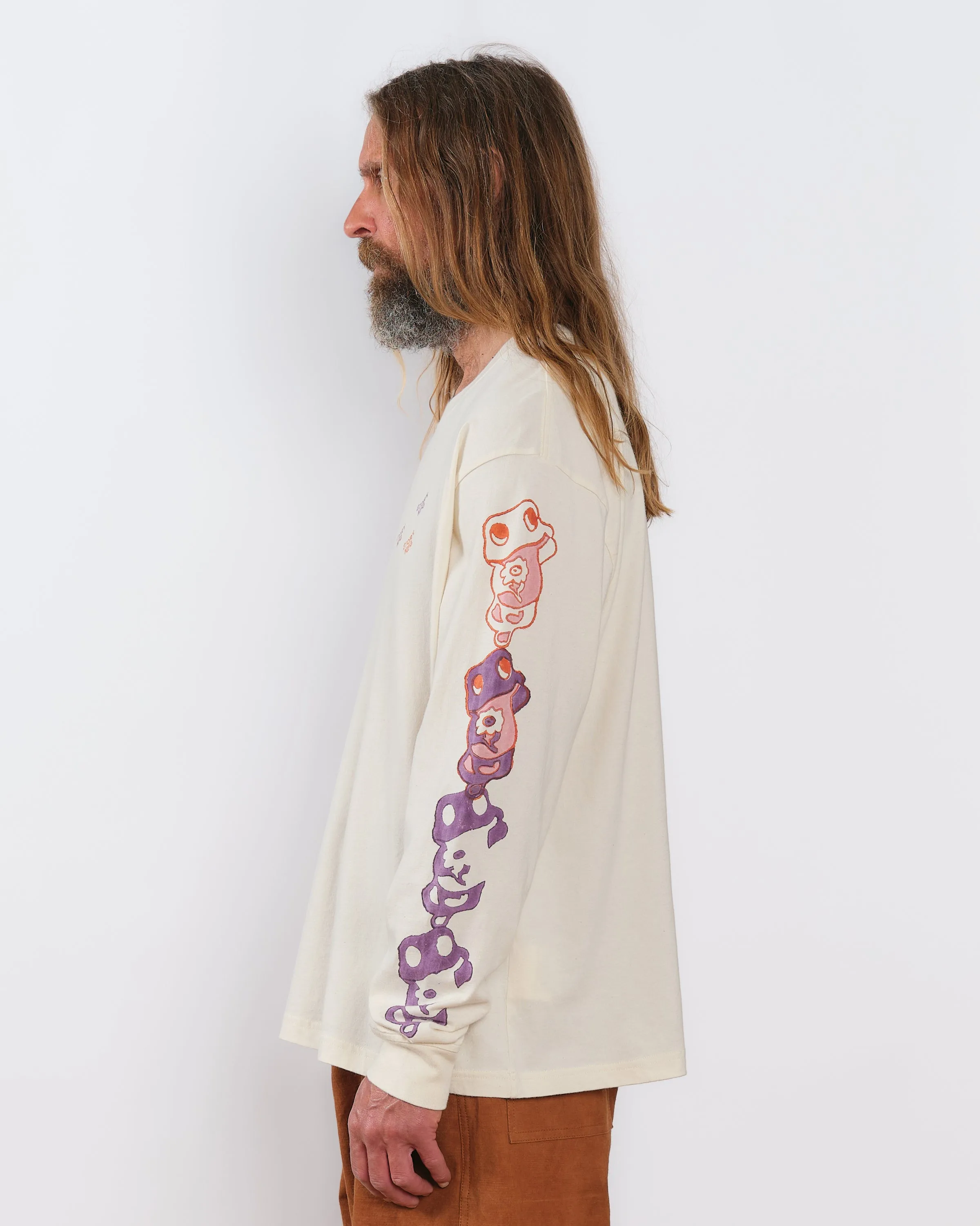 Essential Layer Grateful Tee LS - Ecru Earth Trip