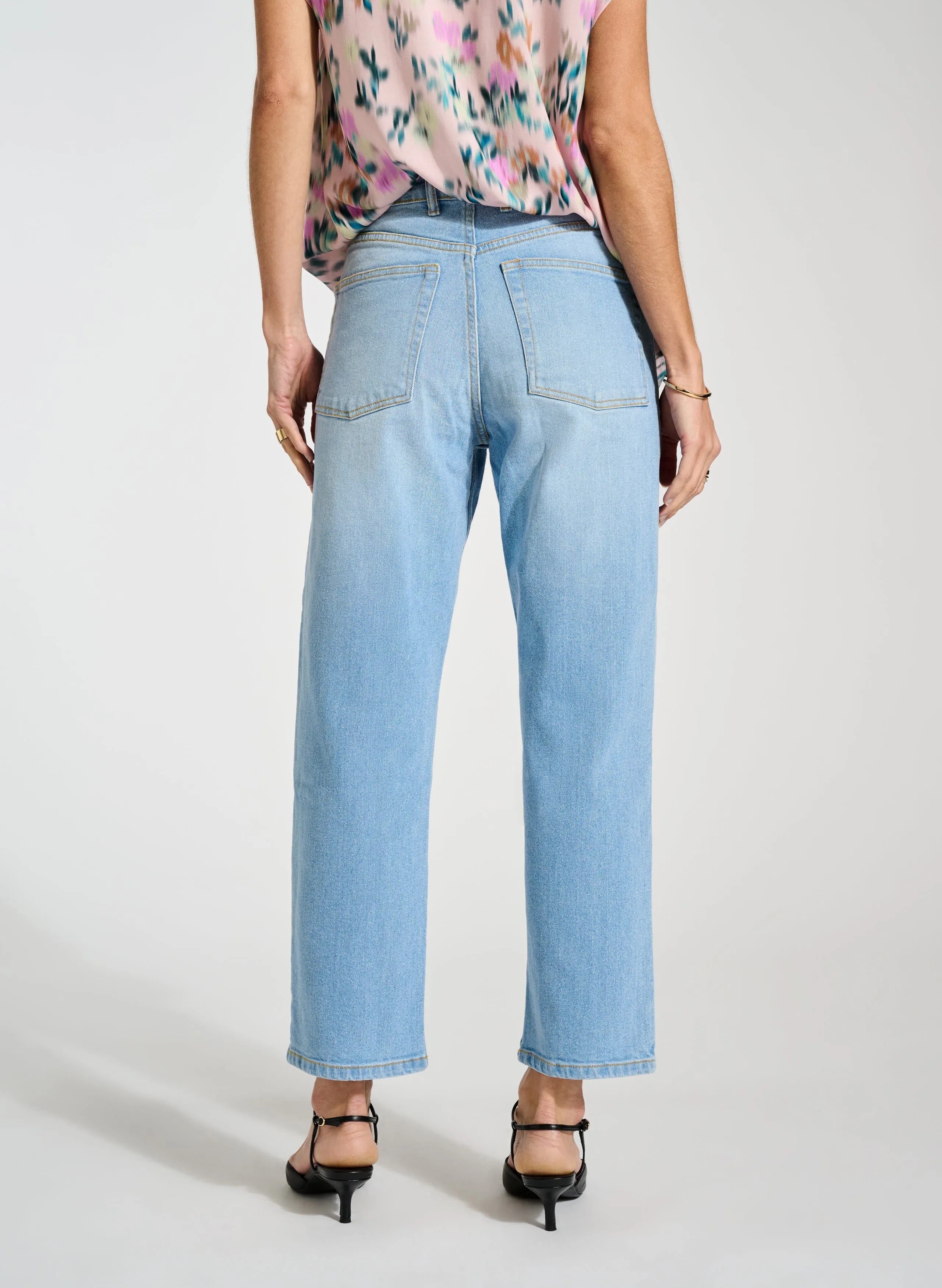 Basic Outfit Organic Stretch Cotton Crop Straight Leg?Jeans