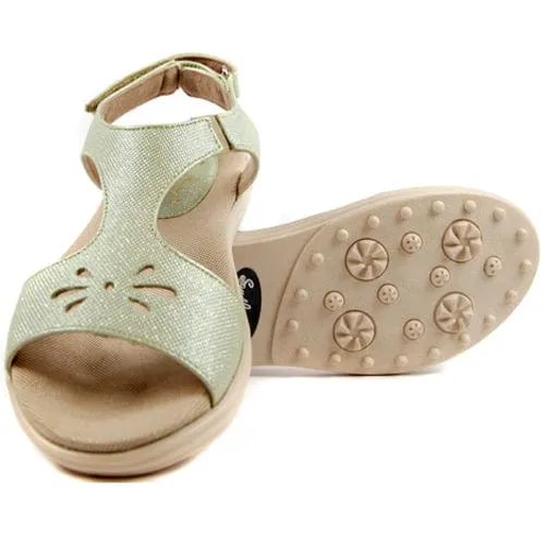 Comfort Flow Sandbaggers: Women's Golf Sandals - Carrie Pistachio