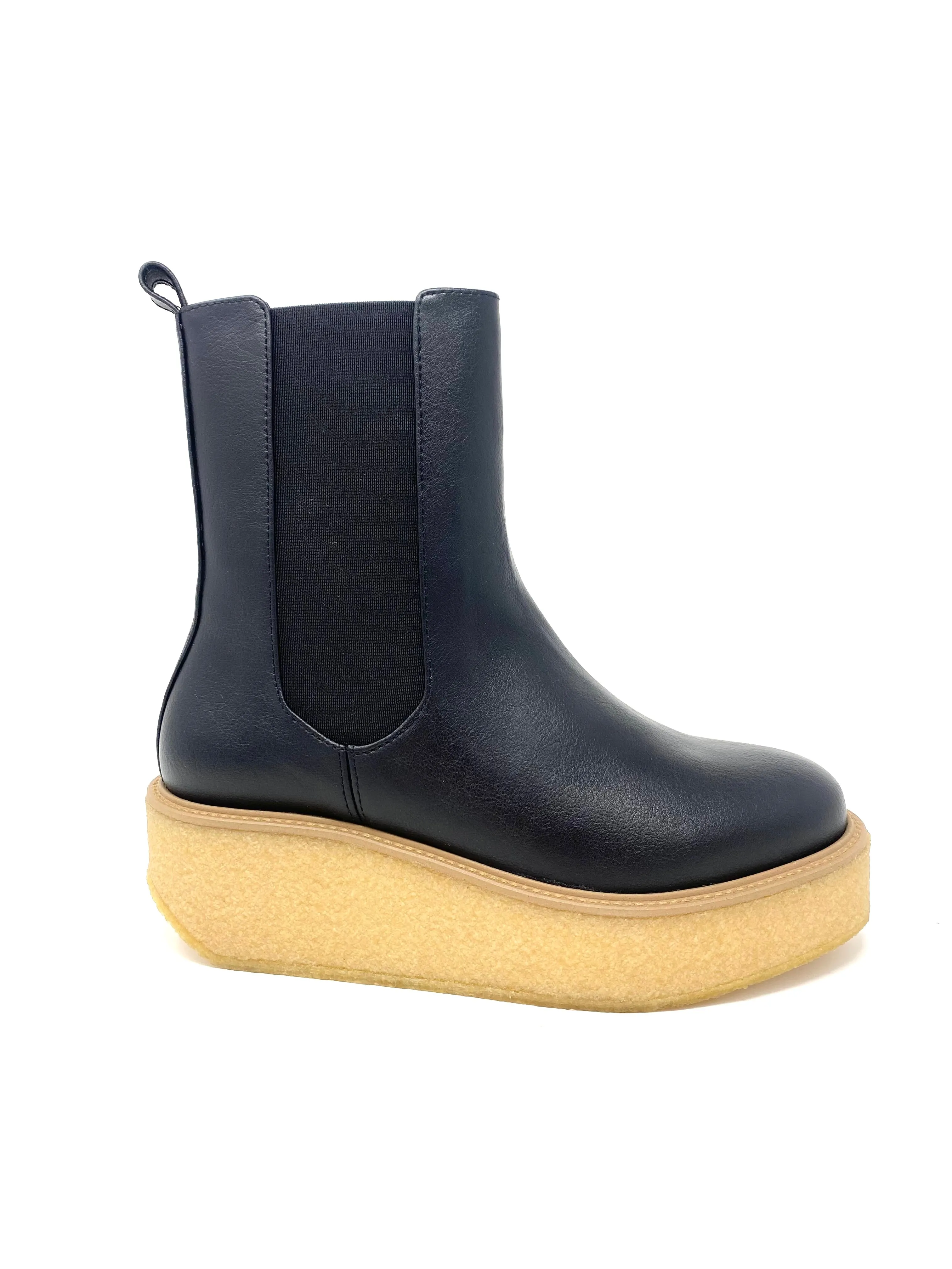 Festival Vibe Active Wear Carey Platform Boot in Black from Novacas