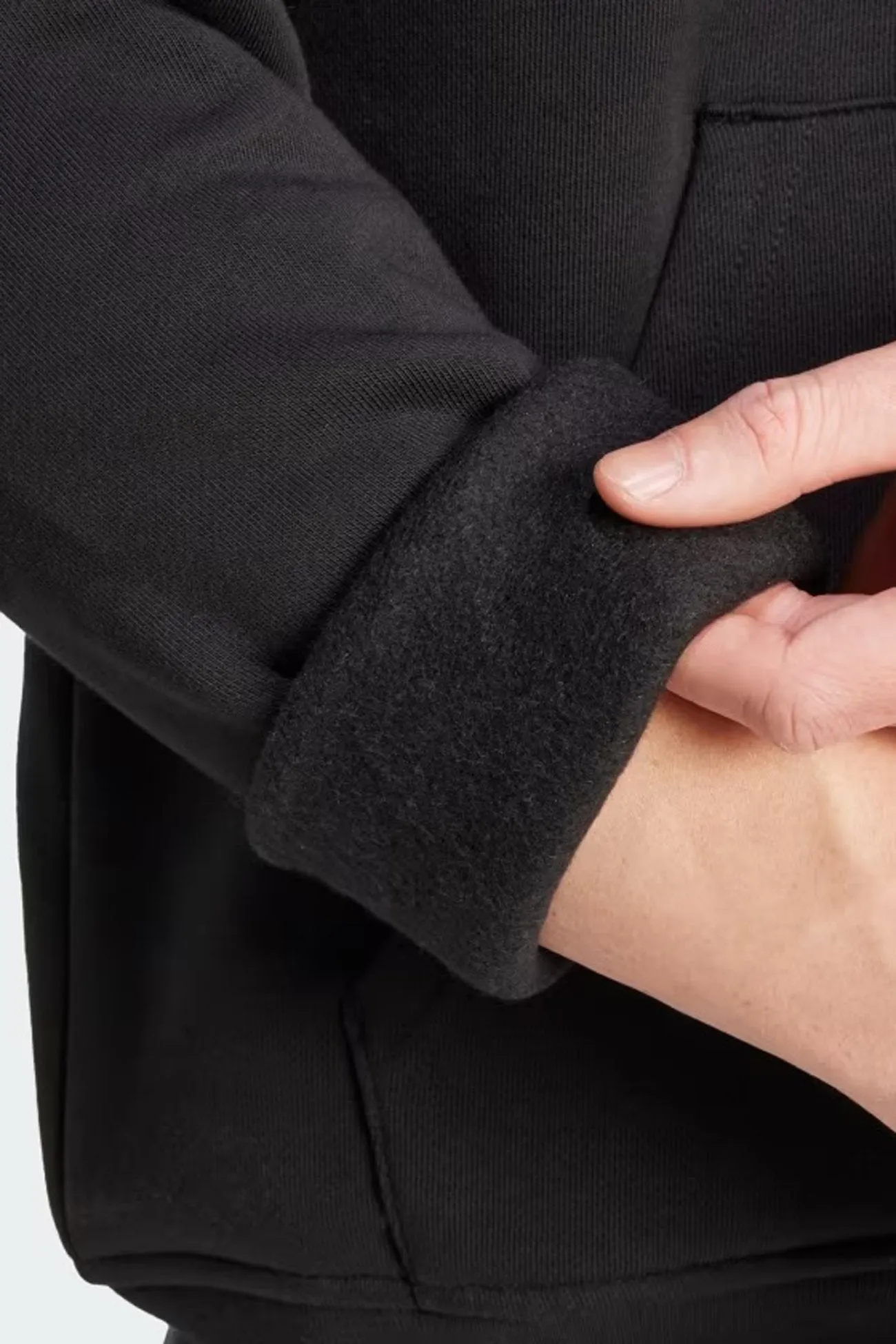 Graduation wear Essential Hoodie Black