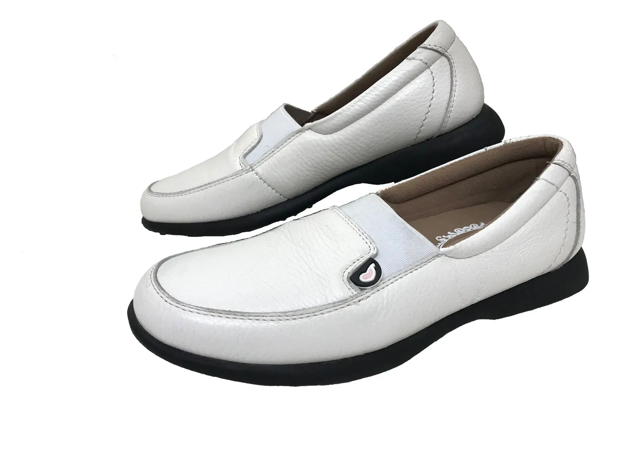 Sandbaggers: Women's Golf Shoes - Maddie White Ultimate Comfort Strong Performance