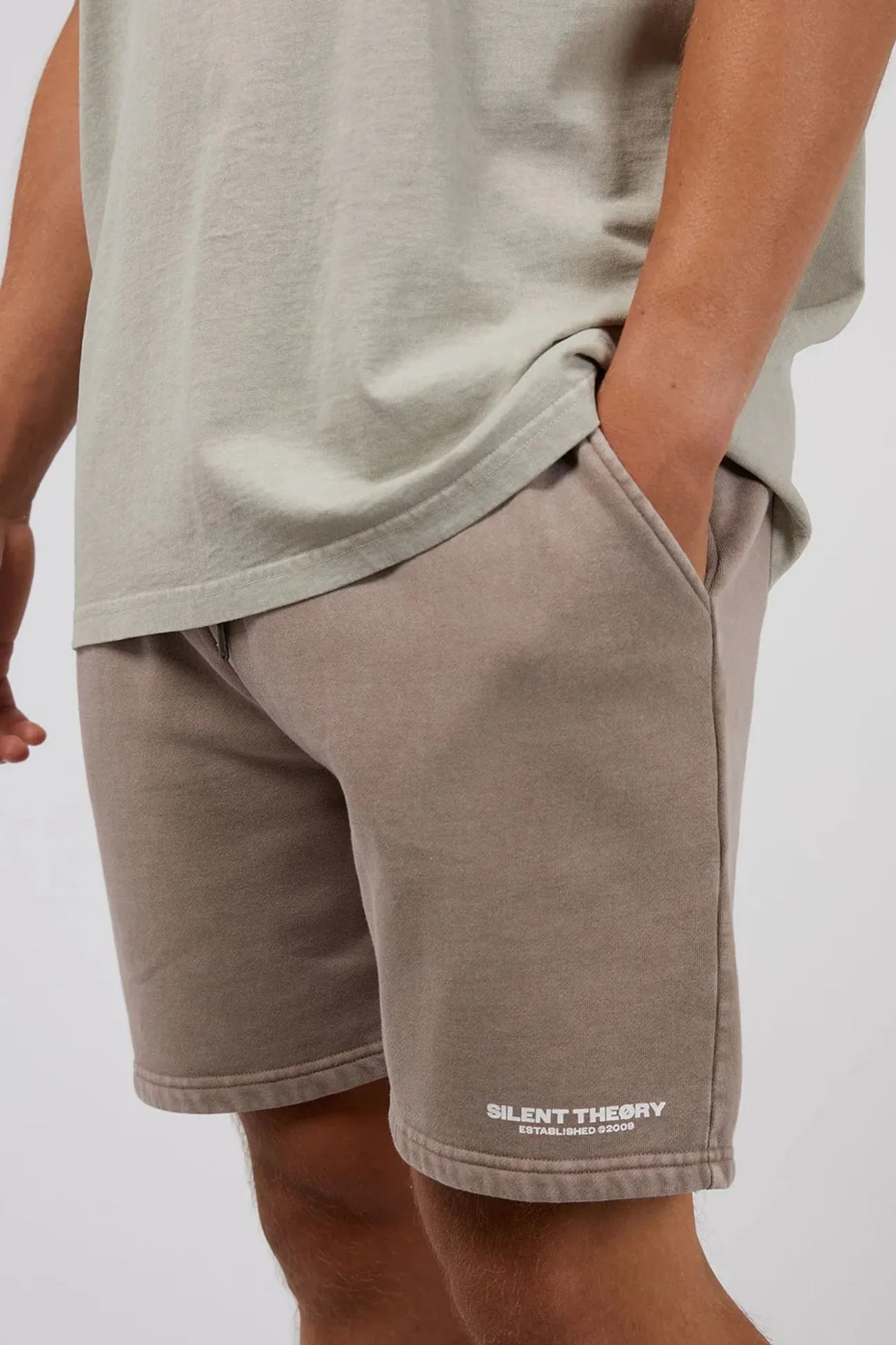 Essential Theory Short Mushroom Breathable Cut