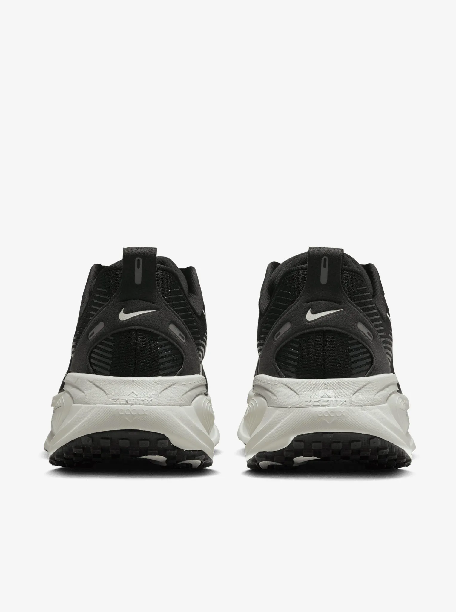 Cushioned Elegant Mood Vomero 18 Mens